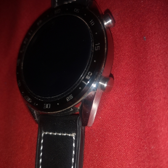 Huawie Gt smart watch - Picture 4 of 4